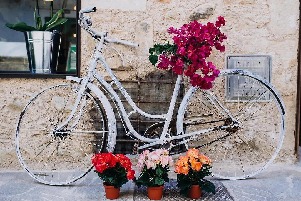 Can Solaies Sant Llorenc Des Cardassar Bed & Breakfast
